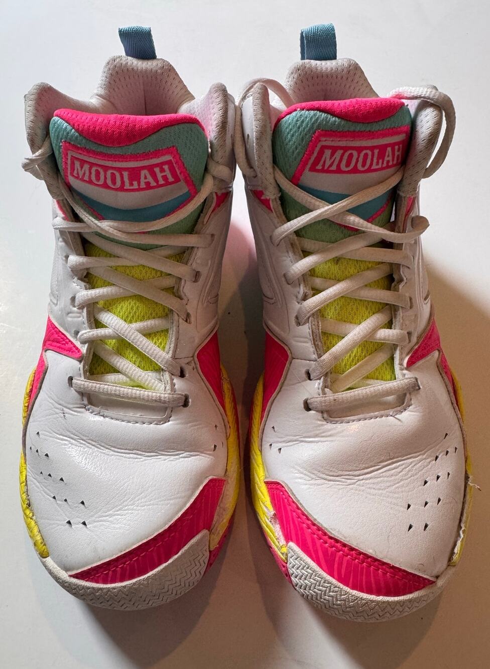 Moolah Youth Basketball Shoes White/Neon Size 5.5Y
